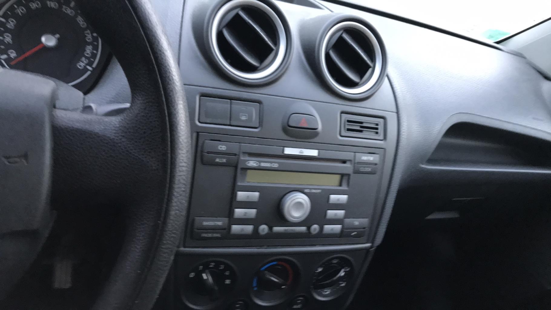 Image FORD FIESTA 5