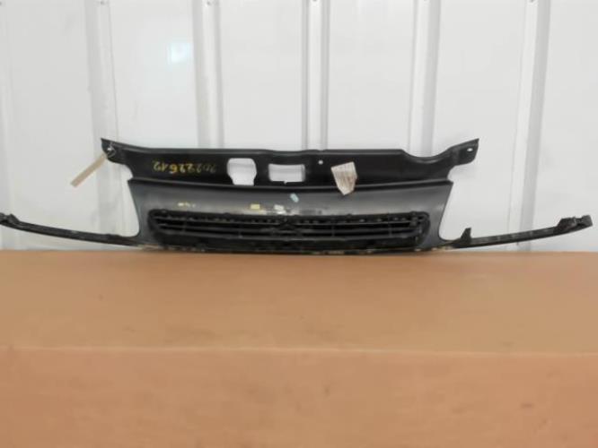 Image Calandre - CITROEN SAXO
