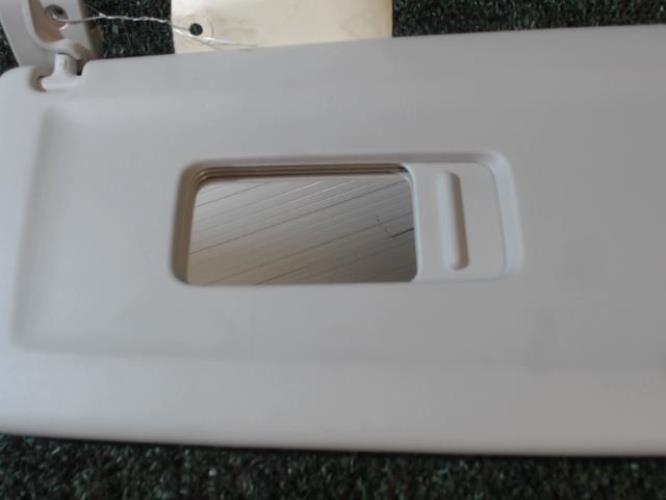 Image Pare soleil gauche - CITROEN C4 PICASSO 2