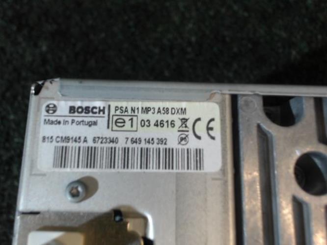 Image Autoradio d'origine - PEUGEOT 5008 1