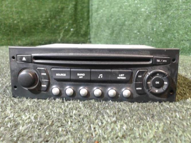 Image Autoradio d'origine - PEUGEOT 5008 1