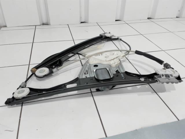 Alzacristalli elettrico anteriore destro MERCEDES CLASSE C 203 PHASE 1 Diésel - 1