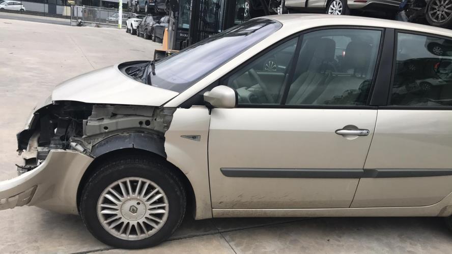 Image Porte avant gauche - RENAULT SCENIC 2