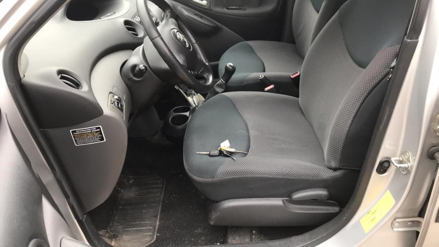 Image Capot - TOYOTA YARIS 1