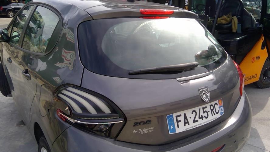 Image Malle/Hayon arriere - PEUGEOT 208 1