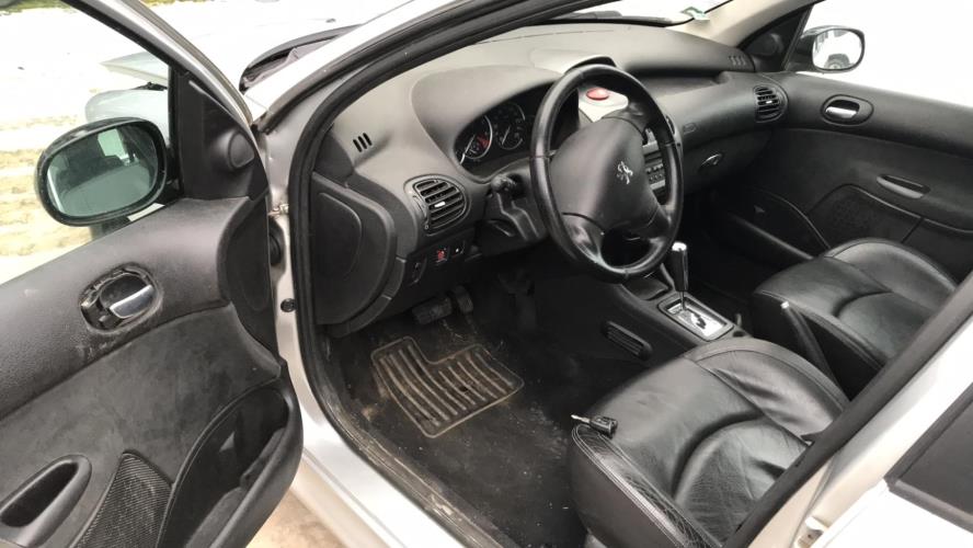 Image Feu arriere principal droit (feux) - PEUGEOT 206