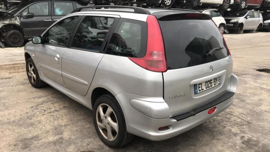 Image Feu arriere principal droit (feux) - PEUGEOT 206
