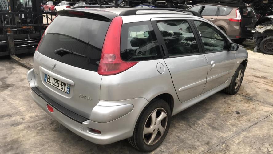 Image Feu arriere principal droit (feux) - PEUGEOT 206
