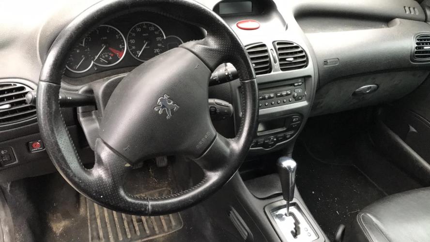 Image Feu arriere principal droit (feux) - PEUGEOT 206