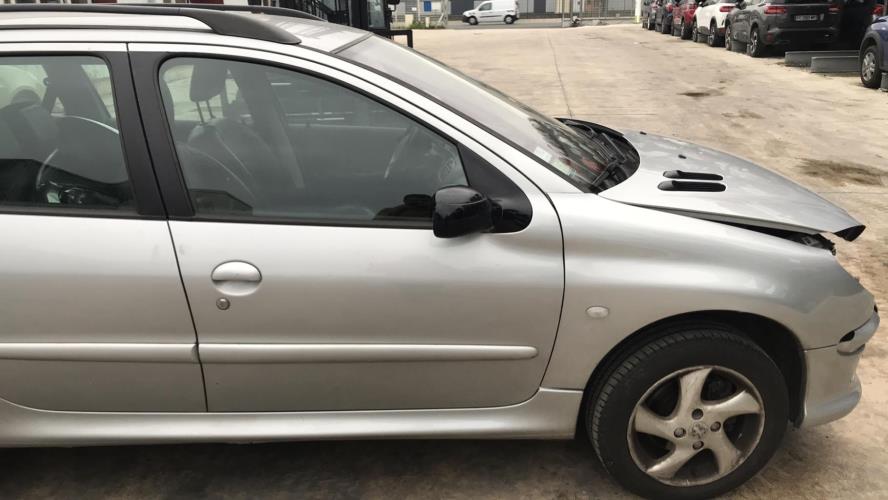 Image Feu arriere principal droit (feux) - PEUGEOT 206