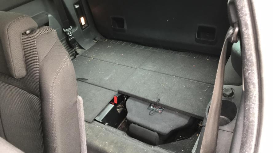 Image Siege central droit - PEUGEOT 5008 1