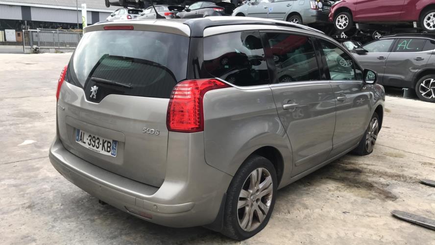 Image Siege central droit - PEUGEOT 5008 1