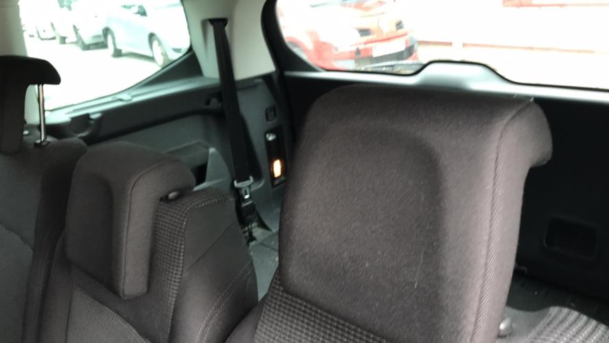 Image Siege central droit - PEUGEOT 5008 1
