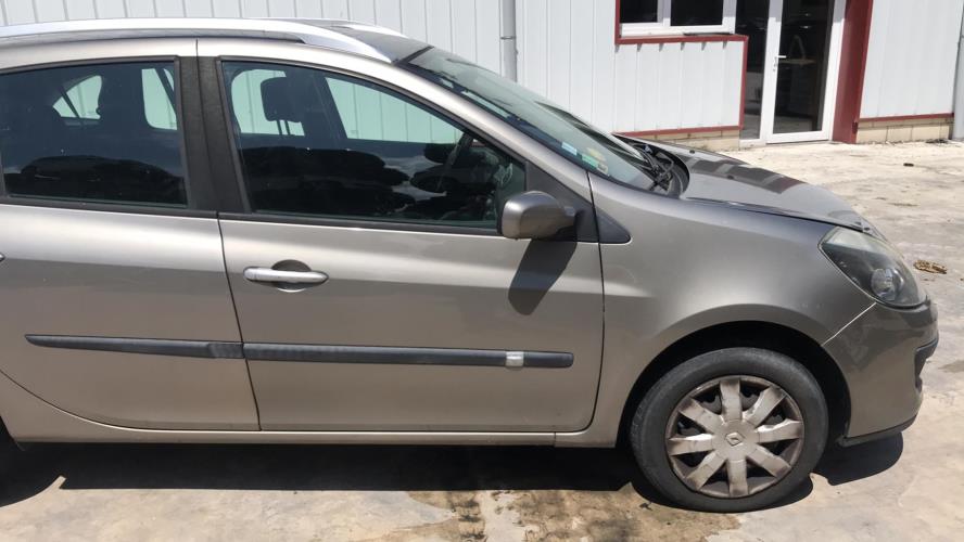 Image Feu arriere principal droit (feux) - RENAULT CLIO 3
