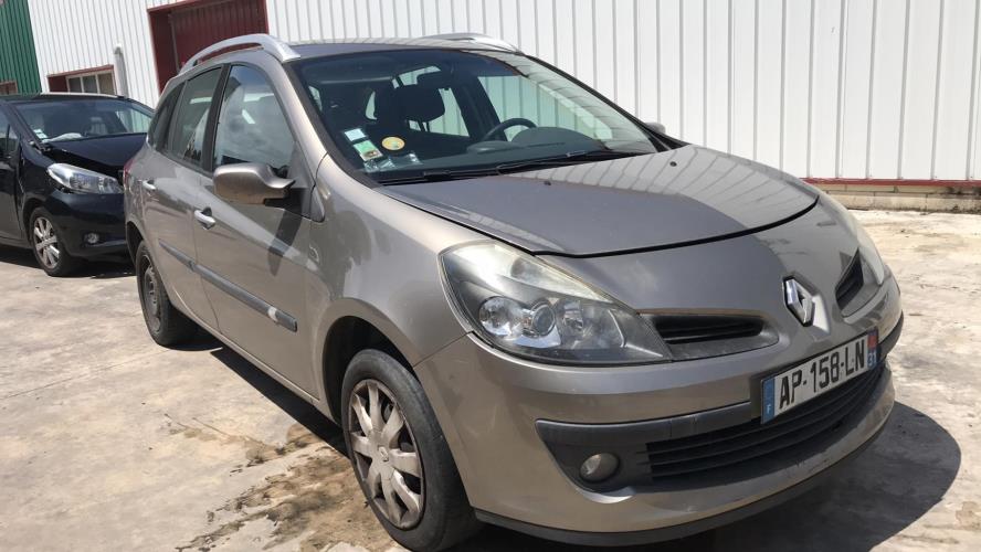 Image Feu arriere principal droit (feux) - RENAULT CLIO 3