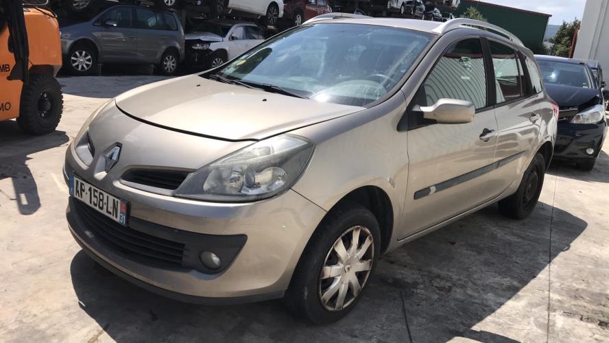 Image Feu arriere principal droit (feux) - RENAULT CLIO 3