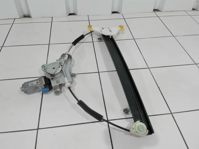 Alzacristalli elettrico anteriore destro CHEVROLET CAPTIVA PHASE 1 Diésel - 1