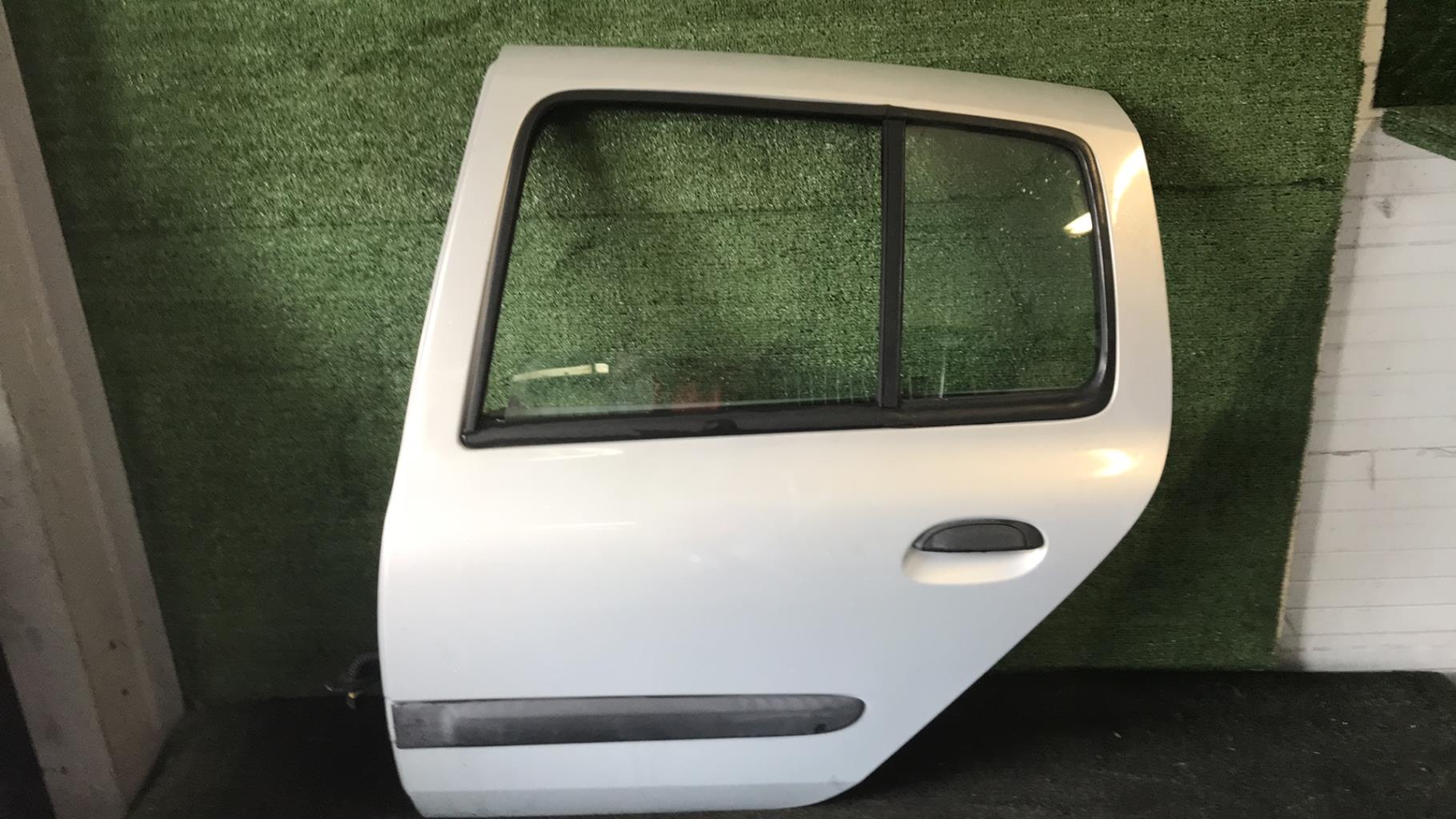 Portiera posteriore sinistra RENAULT CLIO 2 PHASE 2 Gasolina - 1