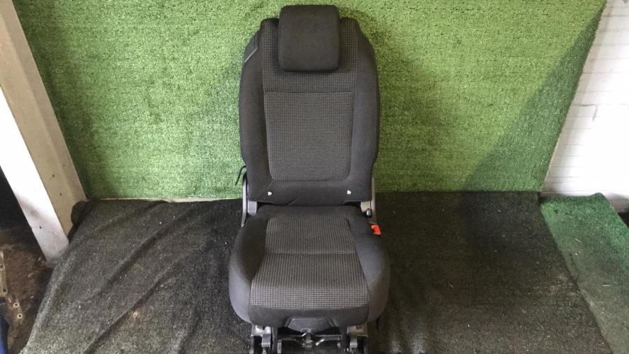 Image Siege central droit - PEUGEOT 5008 1