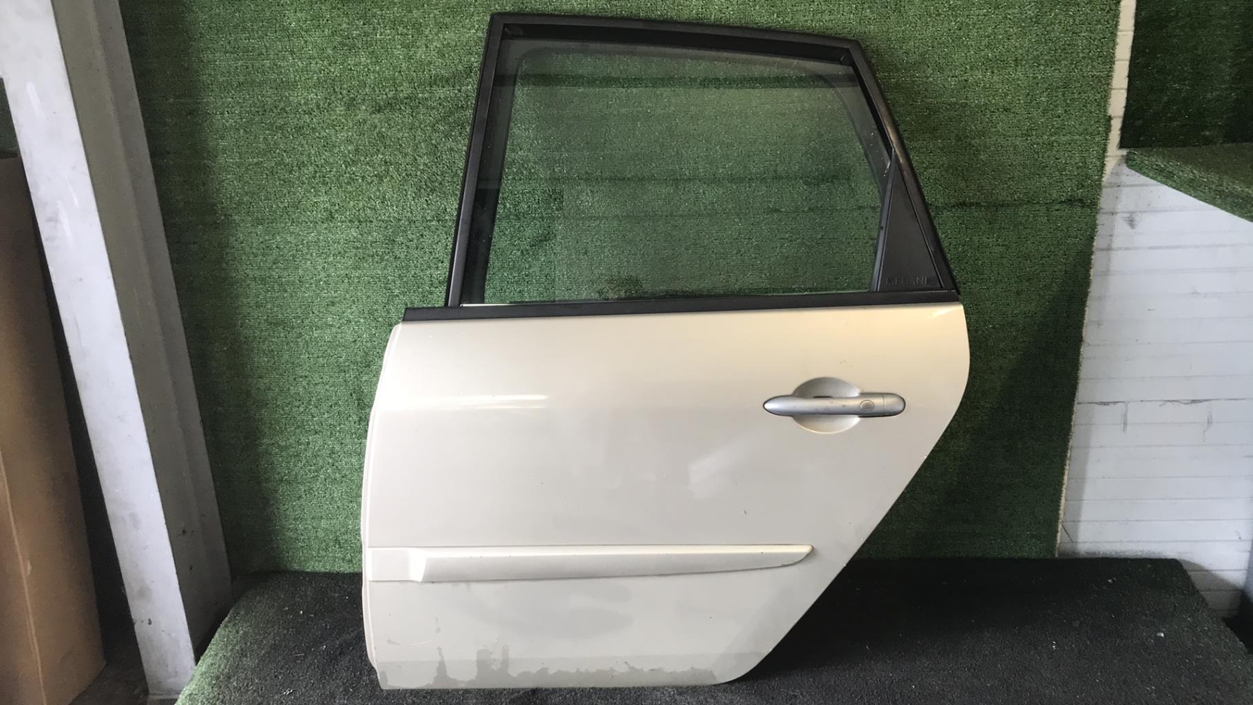 Portiera posteriore sinistra RENAULT GRAND SCENIC 2 PHASE 2 Diésel - 1
