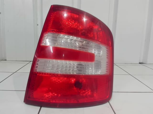 Fanale posteriore principale destro (luci) SKODA FABIA 1 PHASE 2 BREAK Diésel - 1