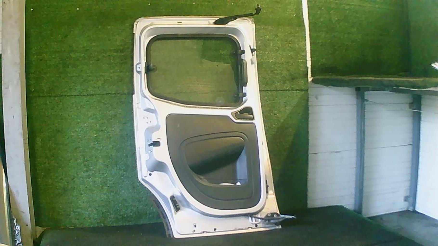 Portiera laterale sinistra PEUGEOT BIPPER Diésel - 1