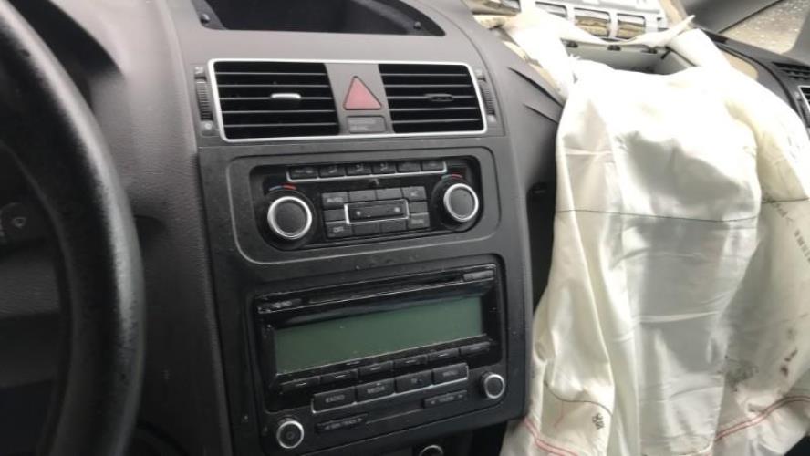 Image Autoradio d'origine - VOLKSWAGEN TOURAN 2
