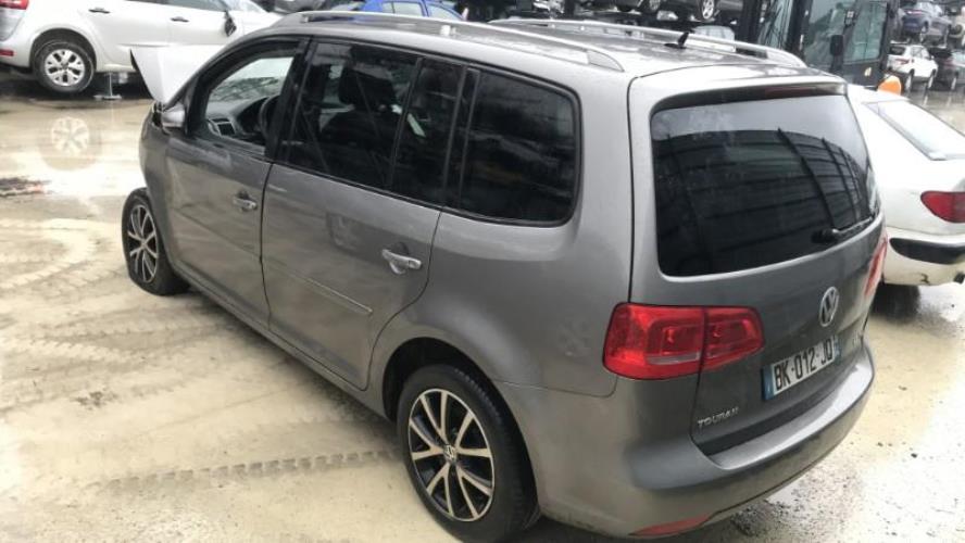 Image Autoradio d'origine - VOLKSWAGEN TOURAN 2