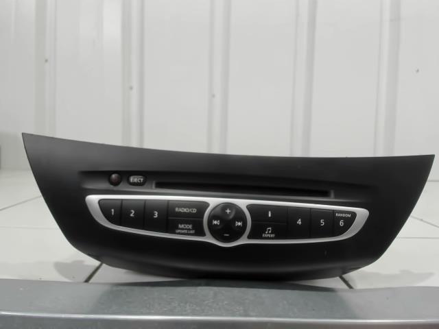 Autoradio originale RENAULT LAGUNA 3 PHASE 1 BREAK Diésel - 1