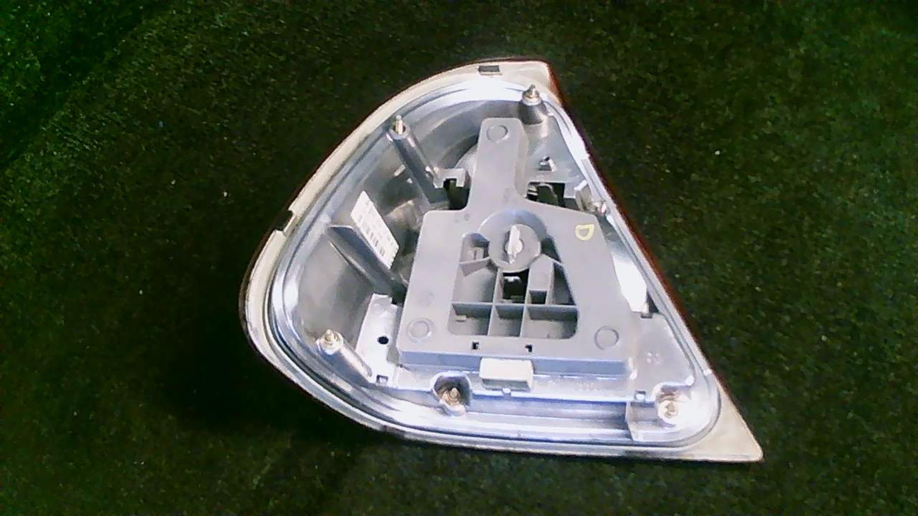 Fanale posteriore principale destro (luci) MERCEDES CLASSE C 202 PHASE 1 Diésel - 1