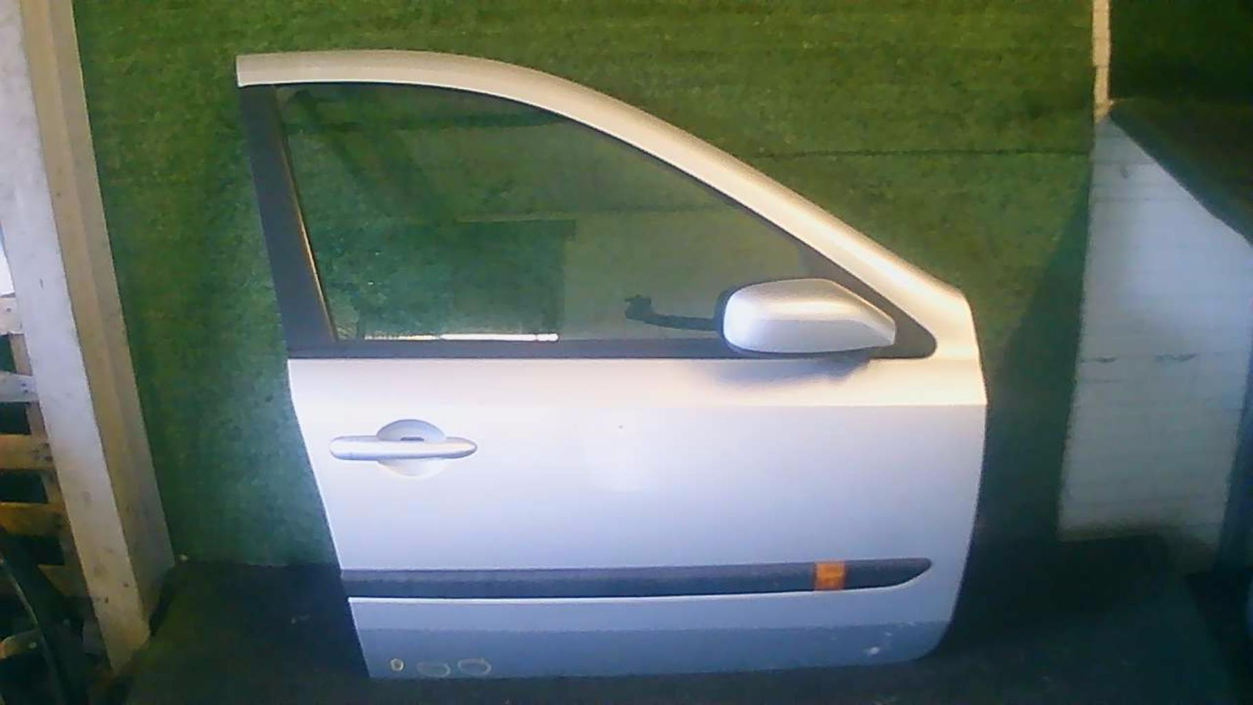 Porte avant droit RENAULT LAGUNA 2 PHASE 1 Essence - 1