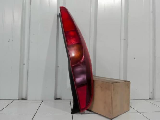 Image Feu arriere principal droit (feux) - FIAT PUNTO 2