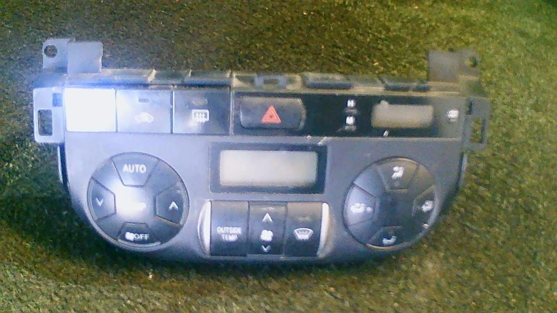 Commande chauffage TOYOTA RAV4 2 PHASE 1 Essence - 1