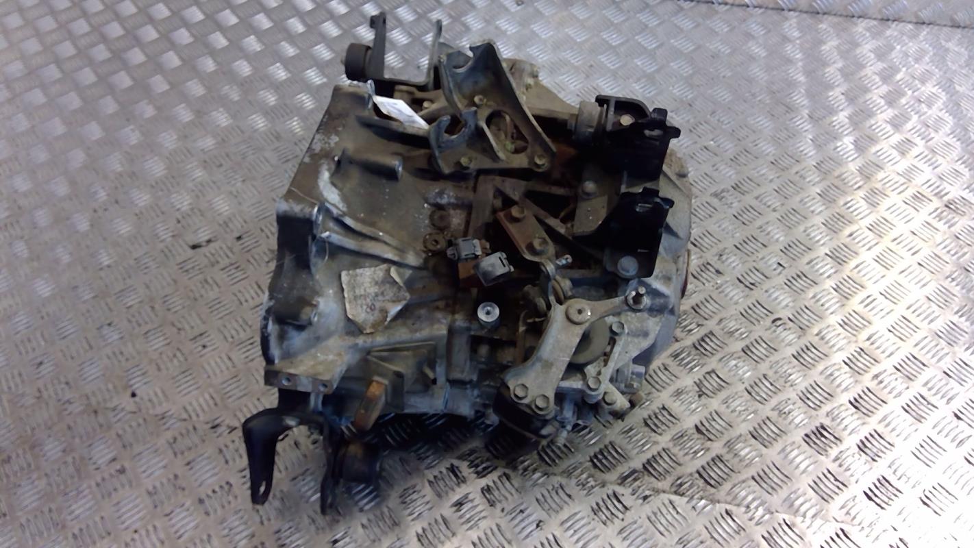 Boite de vitesses TOYOTA AVENSIS 2 PHASE 2 BREAK Diesel - 1