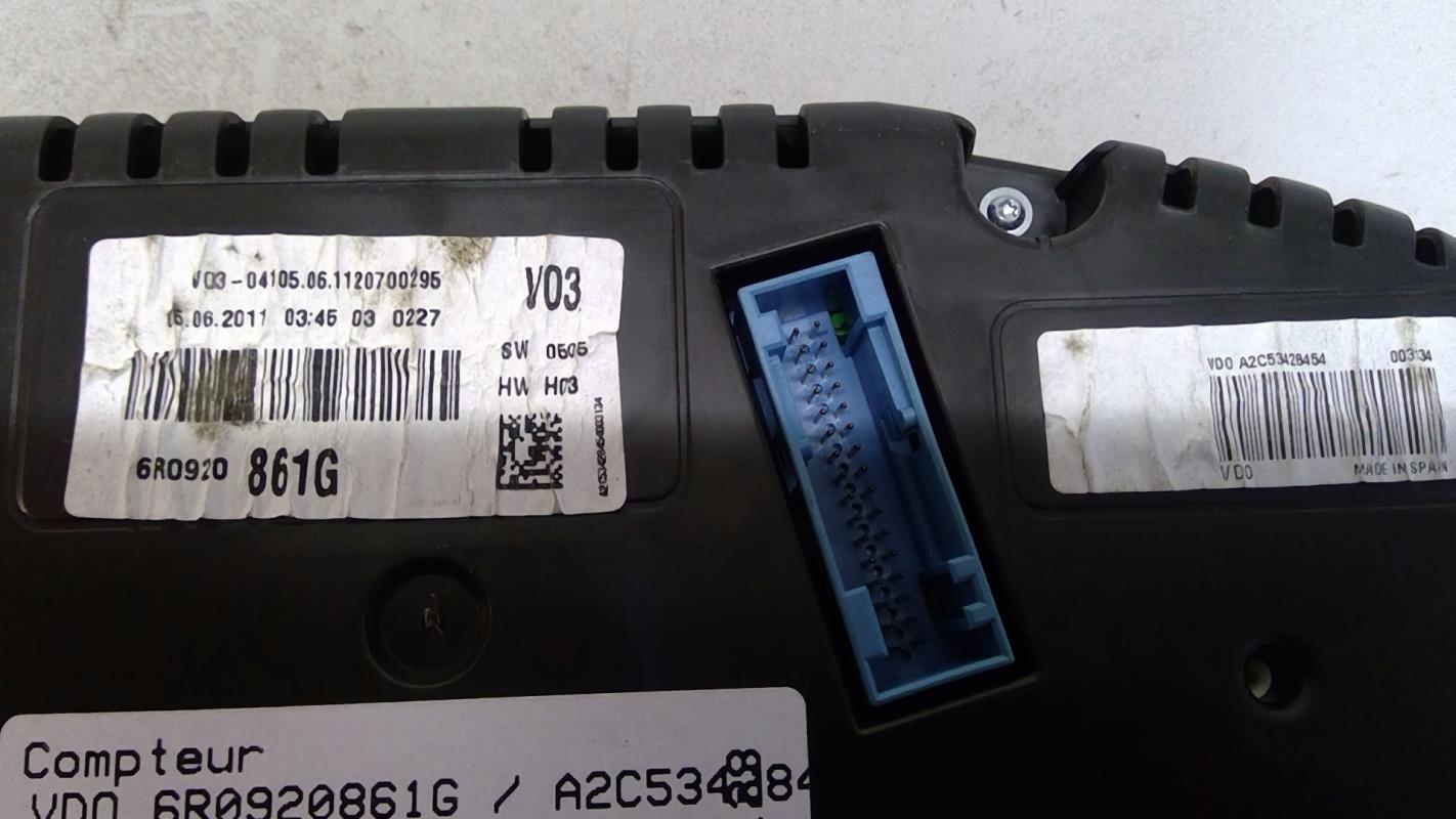 Compteur VOLKSWAGEN POLO 5 PHASE 1 Diesel - 1