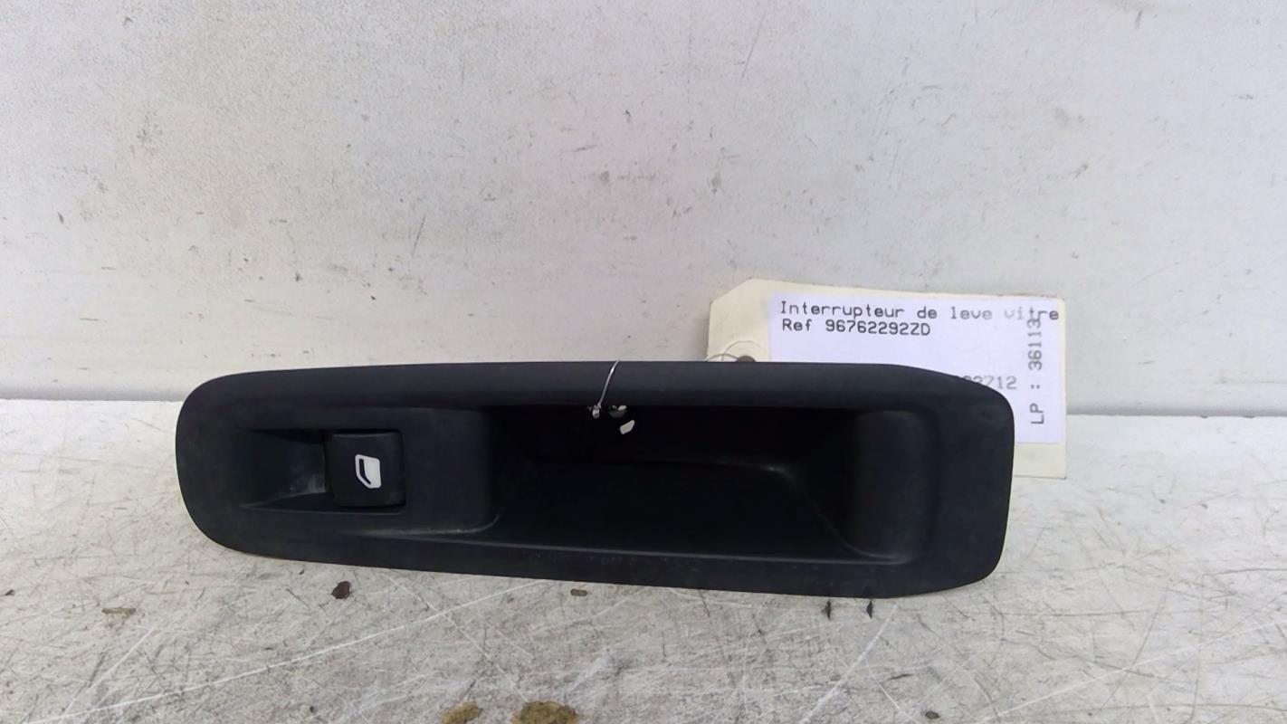 Interruttore lavacristalli posteriore sinistro PEUGEOT 308 2 SW PHASE 1 BREAK Diésel - 1
