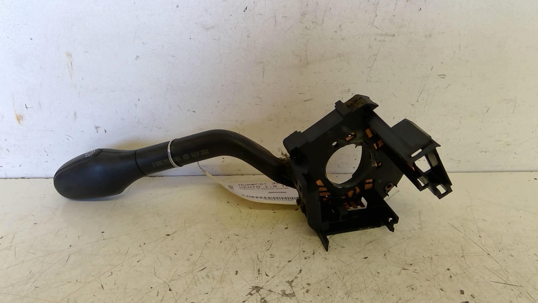 Devio tergicristalli VOLKSWAGEN VENTO Diésel - 1