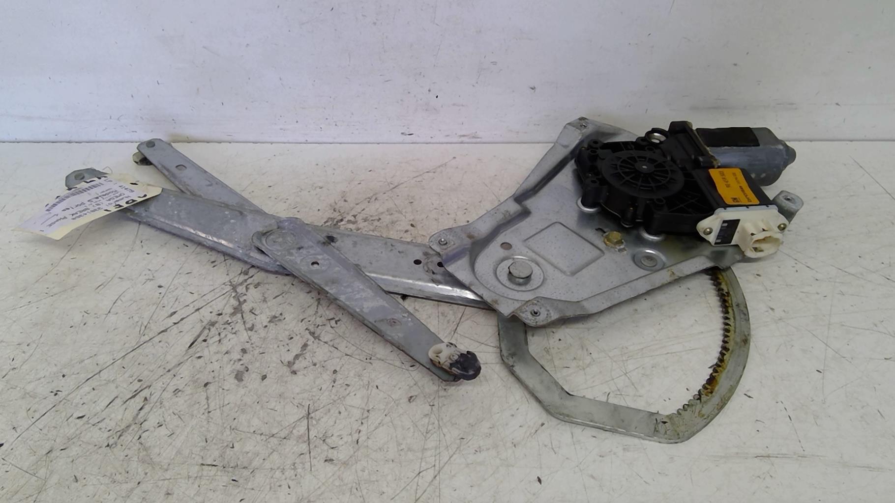 Alzacristalli elettrico anteriore sinistro OPEL OMEGA B PHASE 1 BREAK Diésel - 1