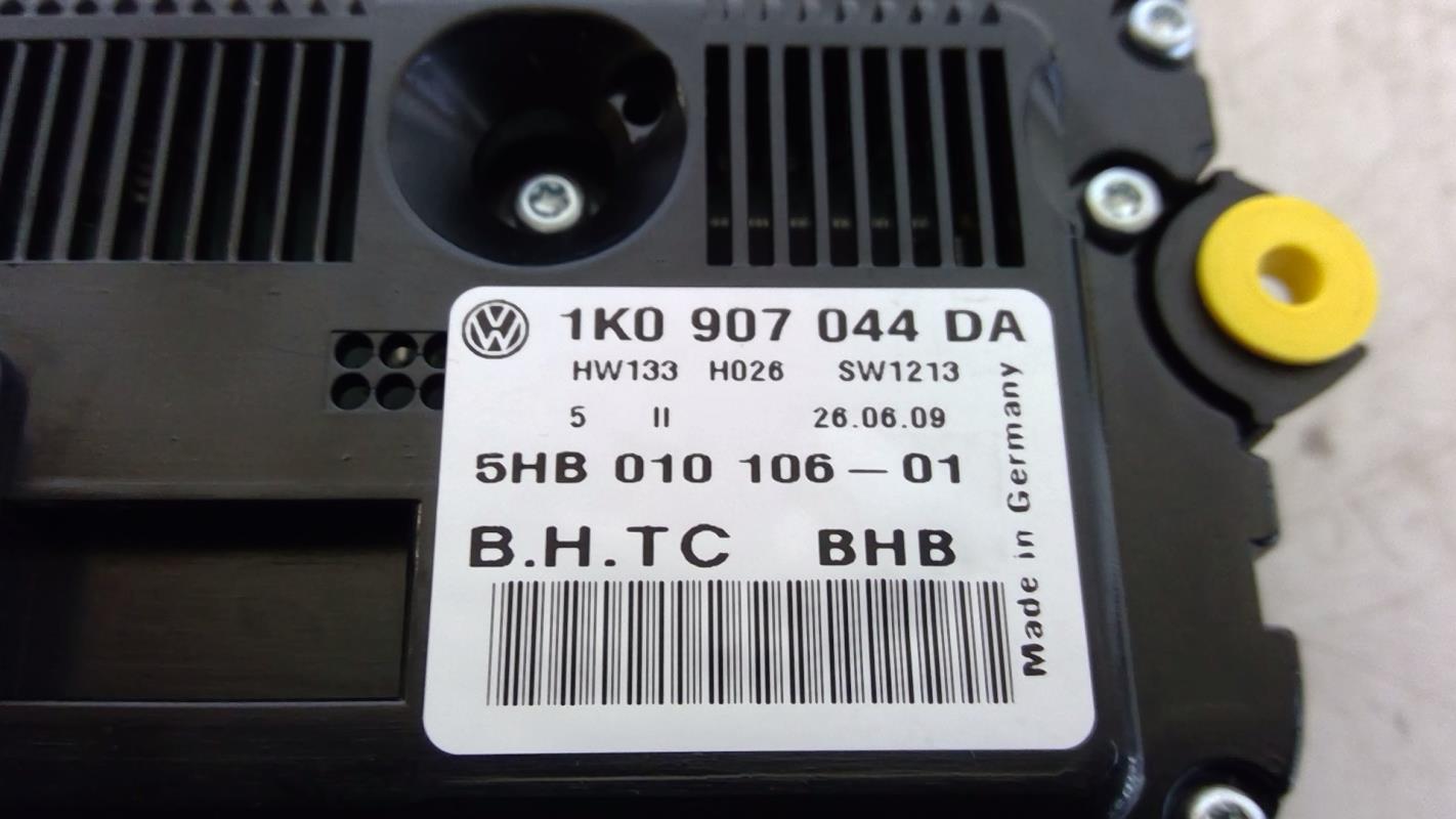 Commande chauffage VOLKSWAGEN SCIROCCO 3 PHASE 1 COUPE Essence - 1