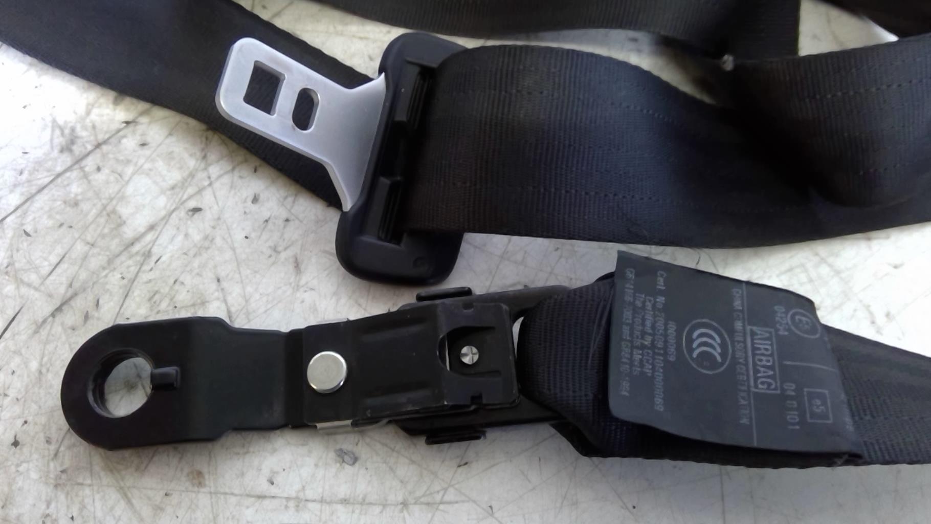 Cintura di sicurezza anteriore destra VOLVO V 50 PHASE 2 BREAK Diésel - 1