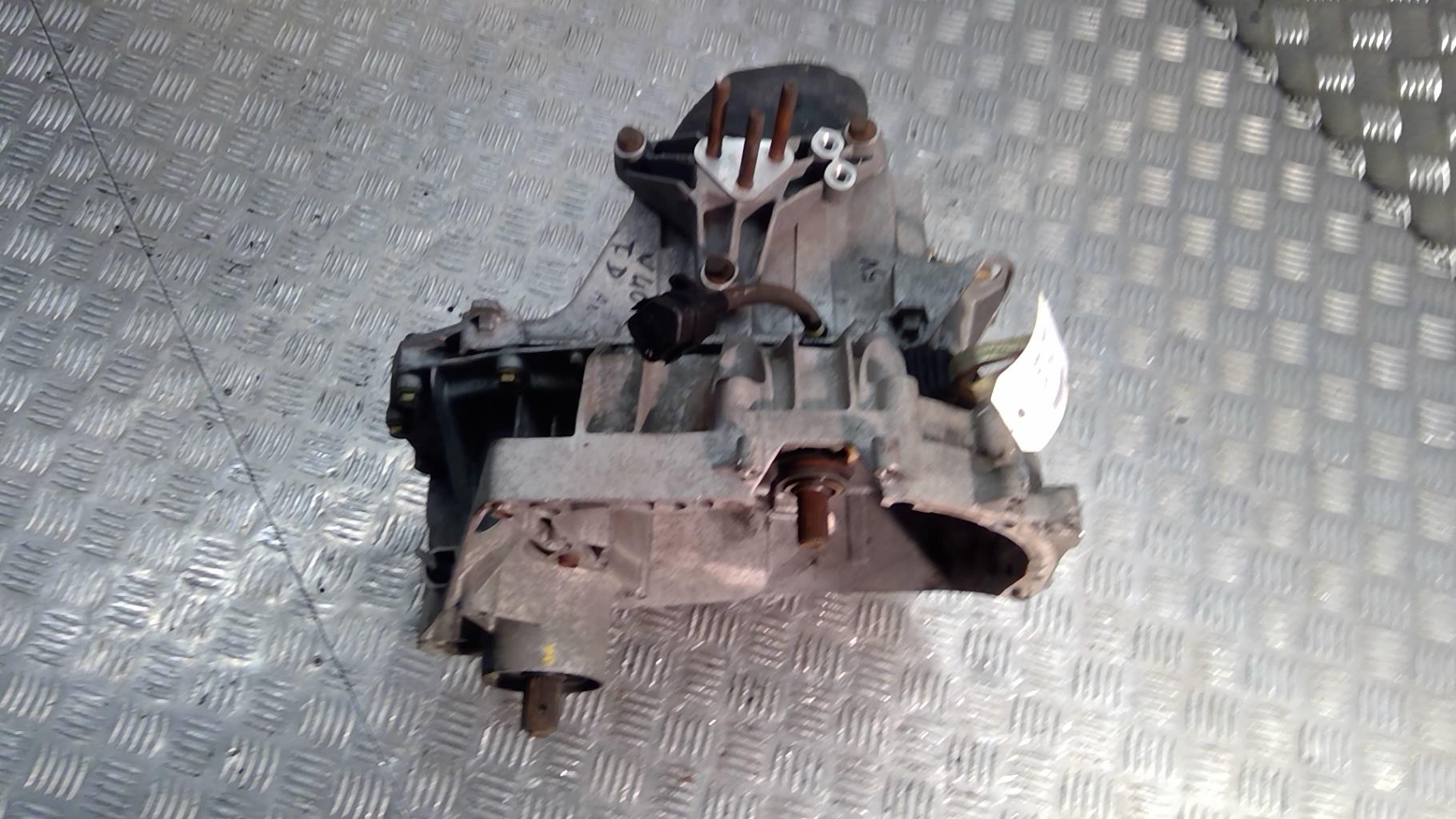 Boite de vitesses VOLVO V 40 1 PHASE 1 BREAK Diesel - 1