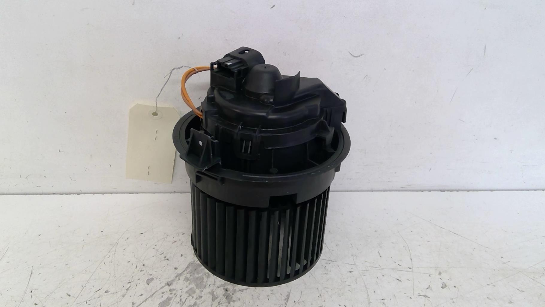 Ventilateur chauffage RENAULT CLIO 4 PHASE 1 Essence - 1