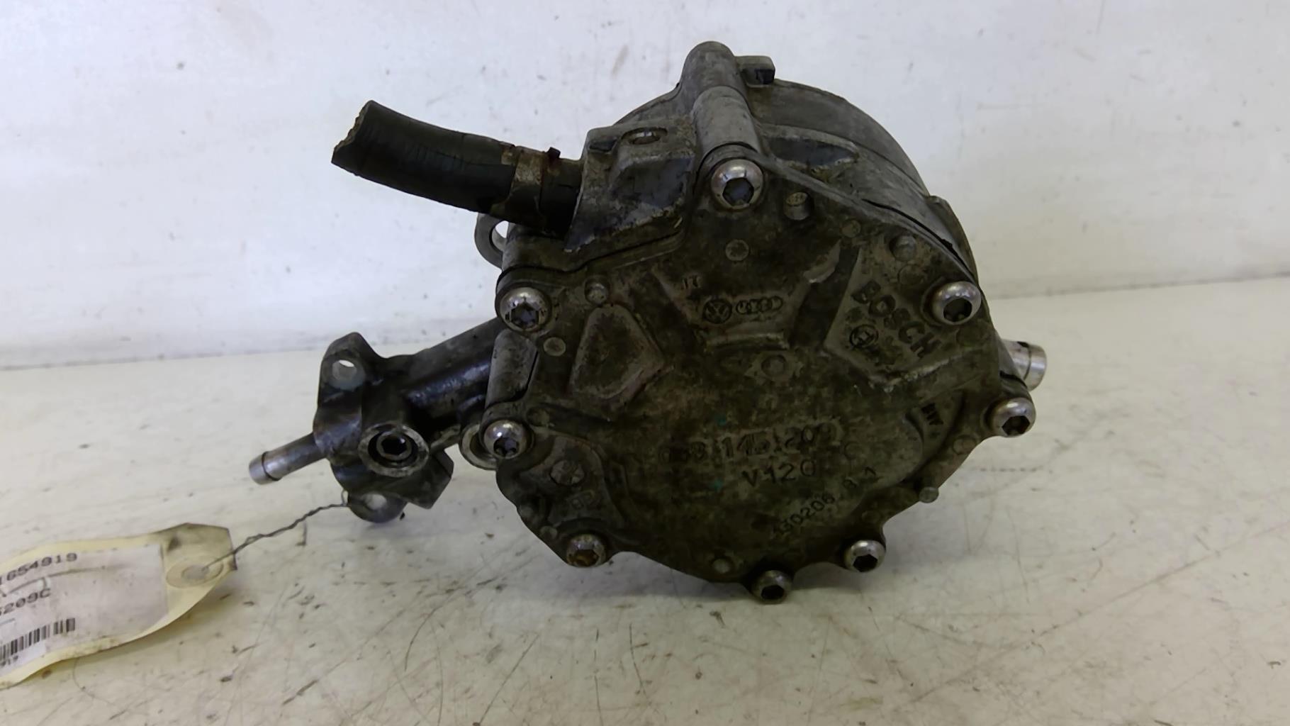 Pompe à vide AUDI A3 1  - 1