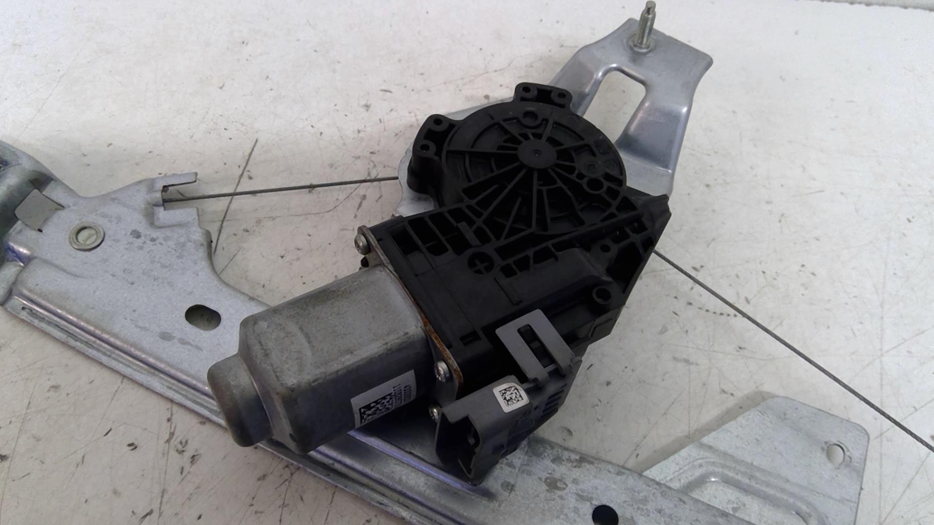 Alzacristalli elettrico posteriore destro CITROEN C3 2 PHASE 1 Gasolina - 1