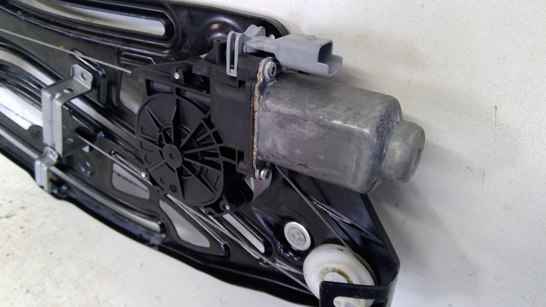 Alzacristalli elettrico posteriore sinistro PEUGEOT 207 PHASE 2 CABRIOLET Gasolina - 1