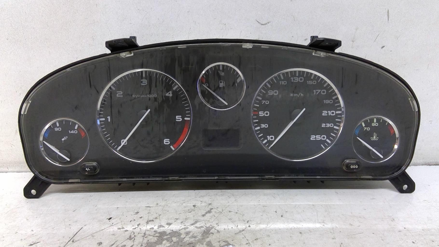 Compteur PEUGEOT 406 COUPE Diesel - 1