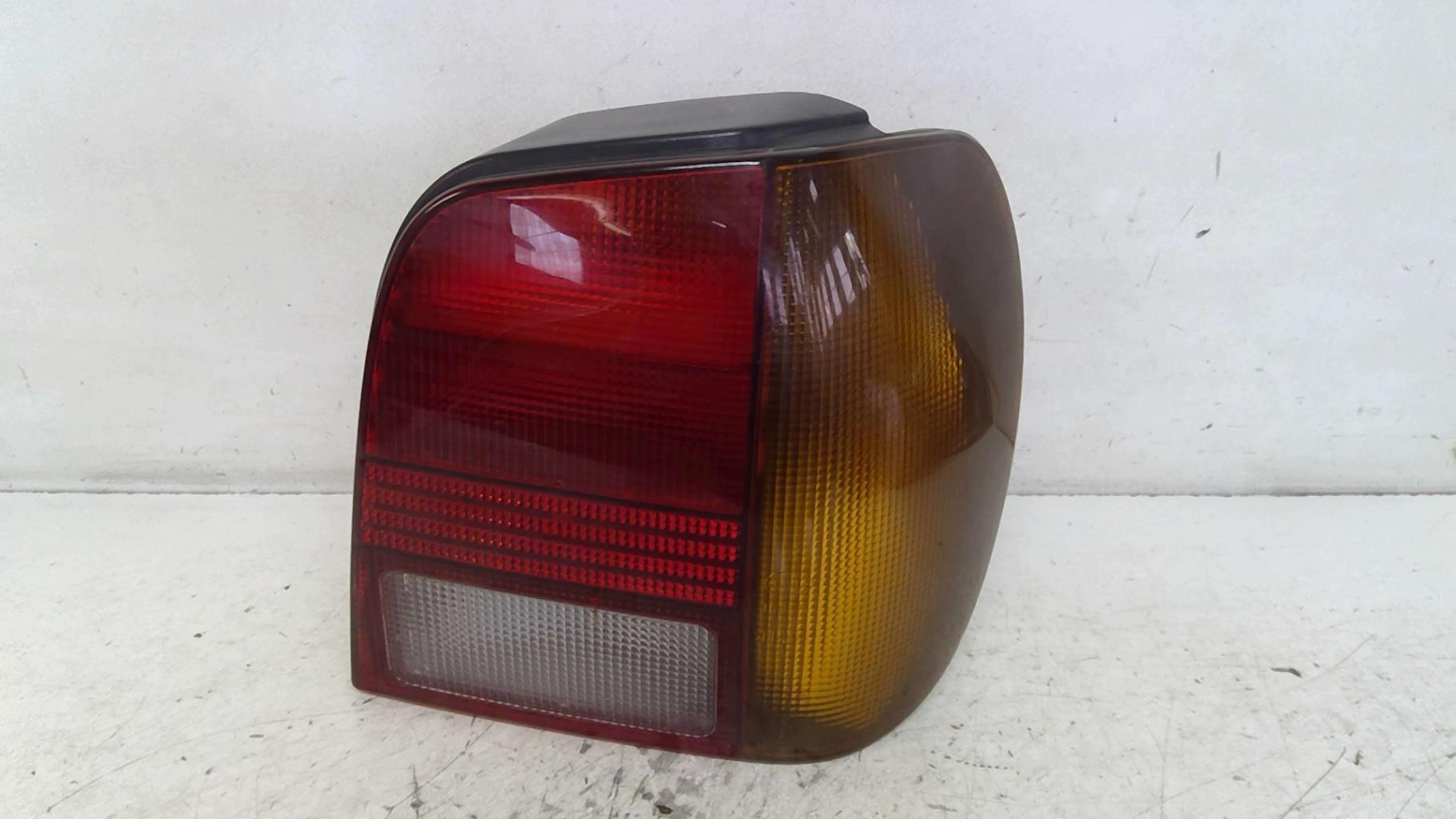 Fanale posteriore principale destro (luci) VOLKSWAGEN POLO 3 PHASE 1 Gasolina - 1