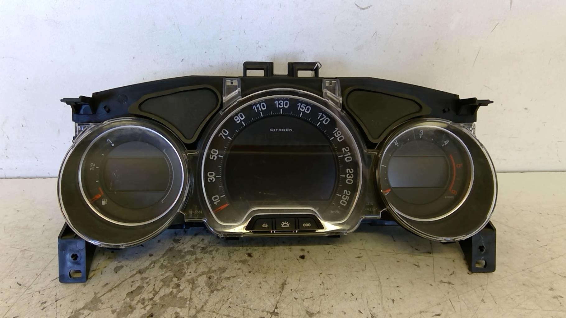 Compteur CITROEN C5 2 BREAK Diesel - 1