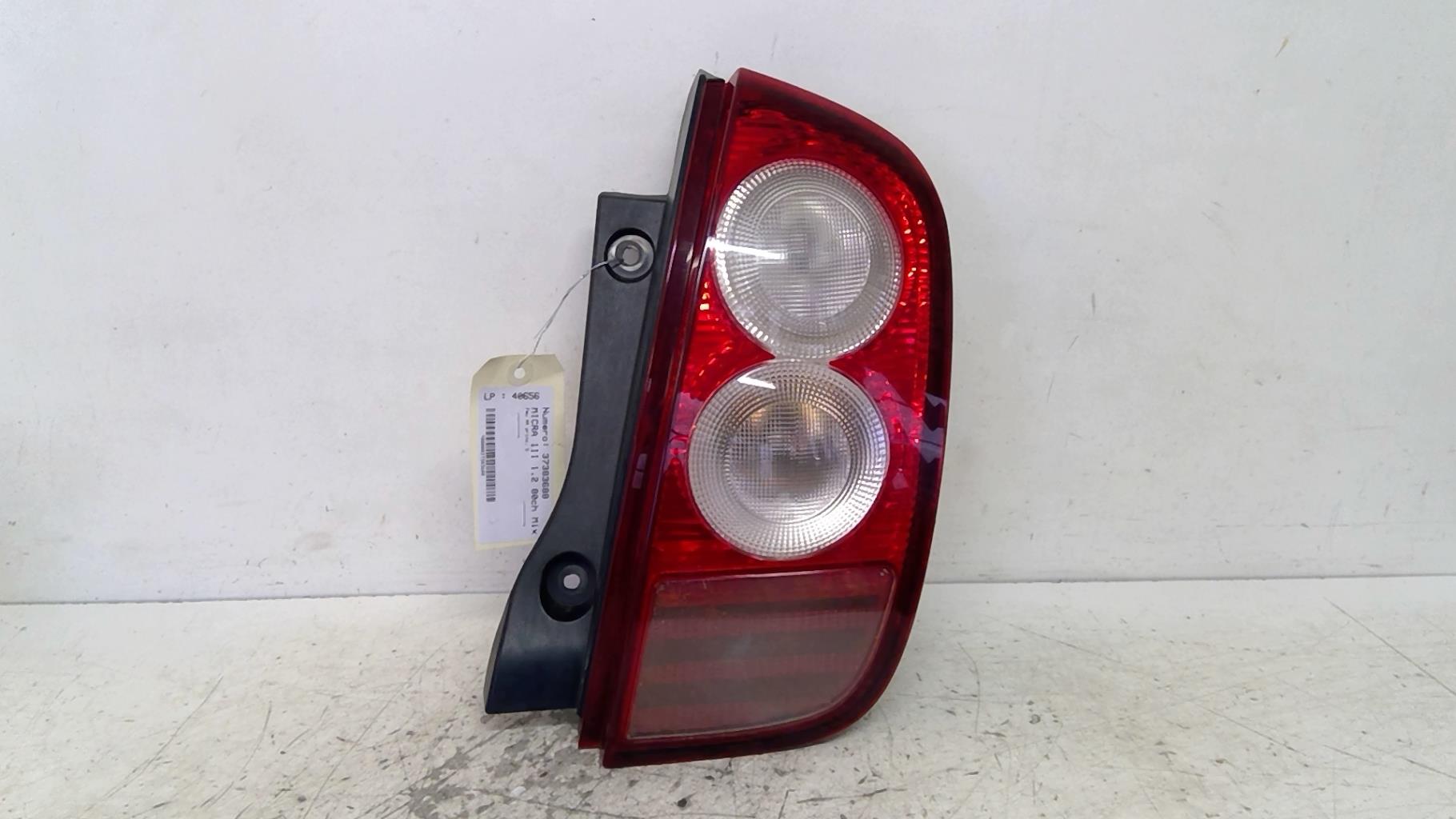 Fanale posteriore principale destro (luci) NISSAN MICRA 3 PHASE 1 Gasolina - 1