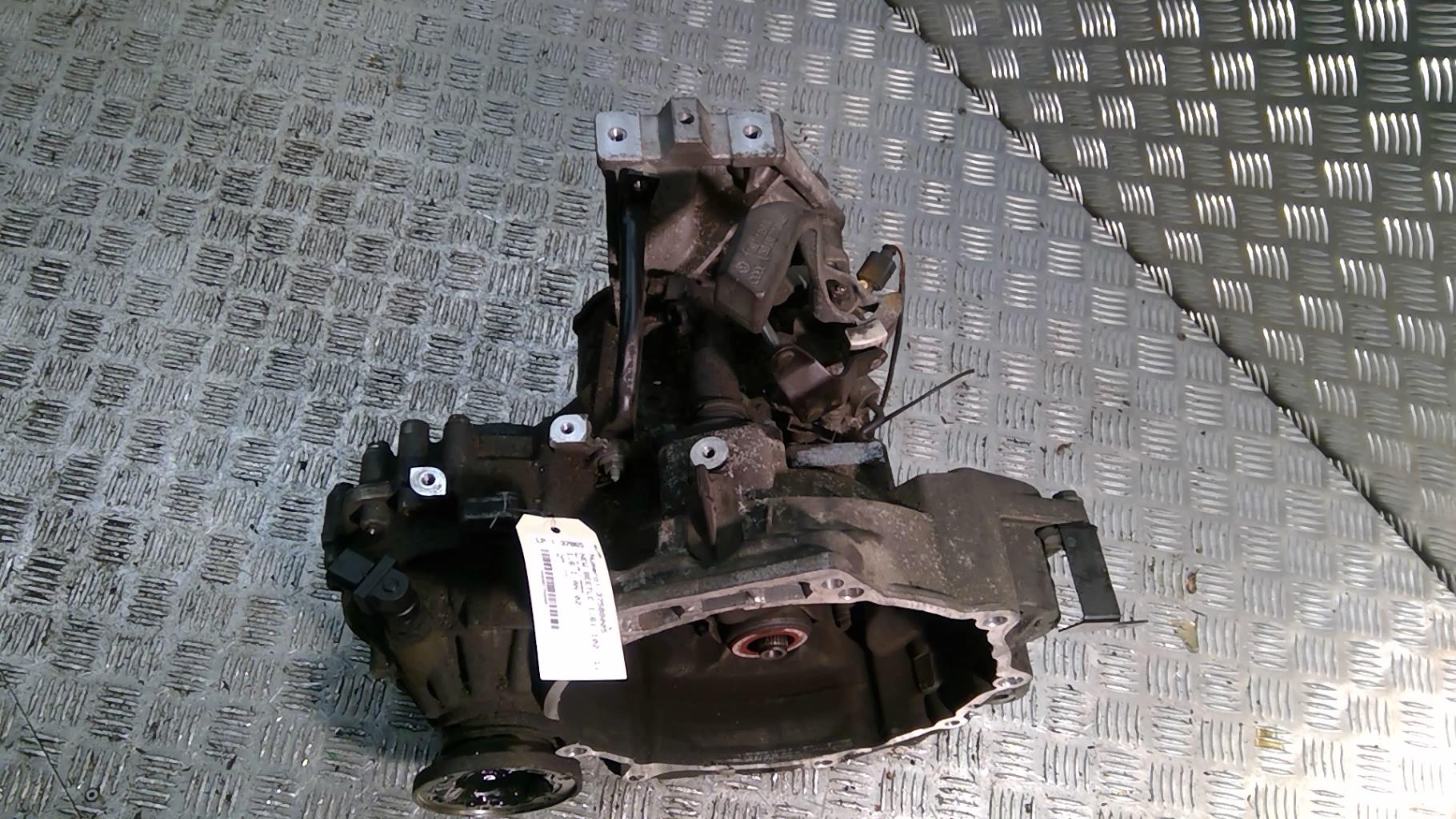 Boite de vitesses VOLKSWAGEN NEW BEETLE 1 PHASE 1 Essence - 1